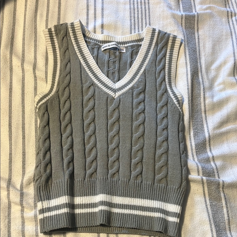 Green V-Neck Cable Knit Sweater